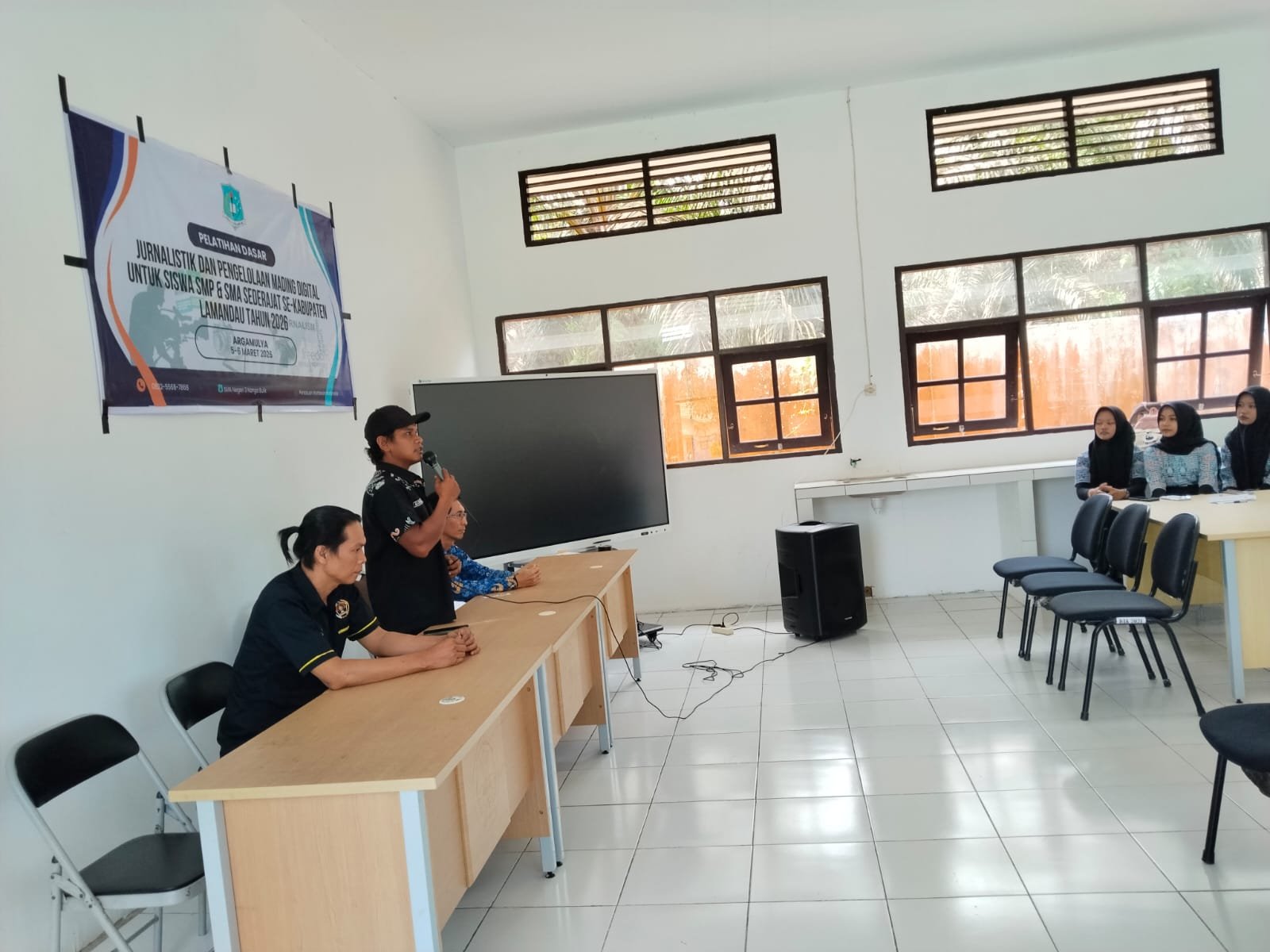 Pelatihan Dasat Jurnalistik dan Pengelolan Mading Digital (5)